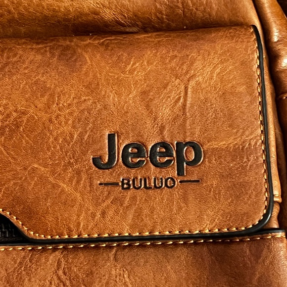 Jeep Brown Leather Crossbody Bag - Picture 2 of 7